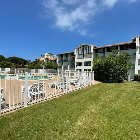 4 Résidence 4 étoiles Apartamento *